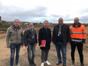 Bundestagsabgeordneter Lennard Oehl zu Besuch im Baugebiet am 19.11.2022